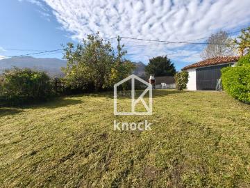 Casa en venta en Colunga. CASA DE TRES PLANTAS CON VISTAS AL MAR Y A LA MONTAÑA. Casas.