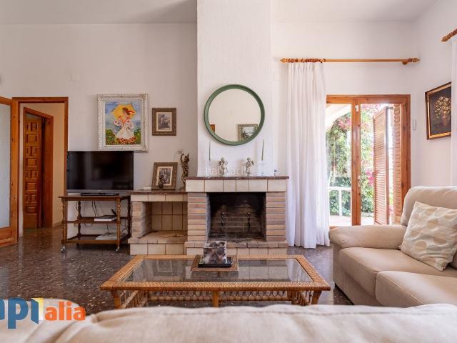 Casa en venta en Coma ruga, Els Masos Els Garrofers Costa Dorada. Hogar mediterráneo en Comaruga. Casas.