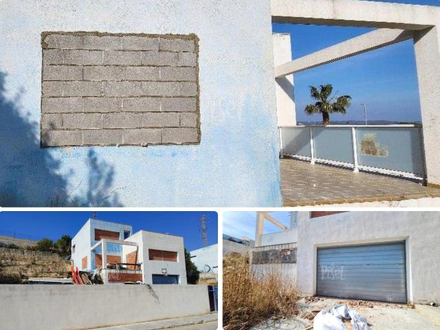 Casa en venta en Coma ruga, Els Masos Els Garrofers Costa Dorada. Vivienda en venta en C. Via Lactea, 58, Sant Vicenç De Calders. Casas.