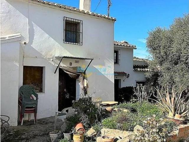 Casa en Venta en Comares