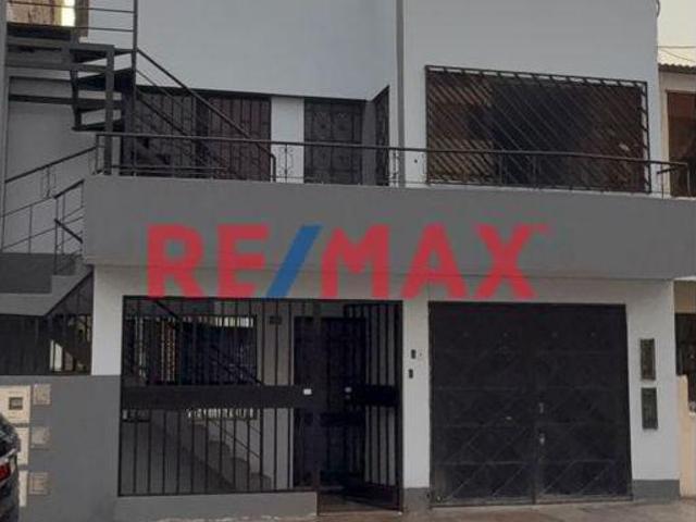 Casa En Venta En Comas +2 Departamentos + Azote