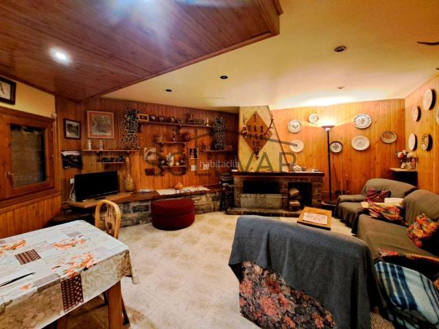 Casa en venta en Conca de Dalt Pirineos. PRECIOSA CASA EN HORTONEDA. Casas Conca de.