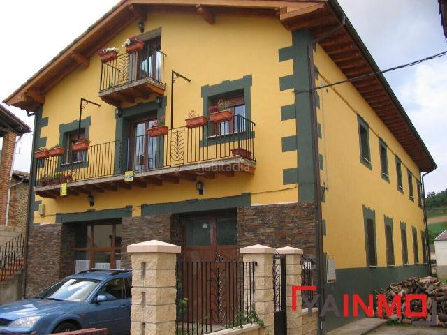 Casa en venta en Condado de Treviño. BAJAURI. Casas Condado de.