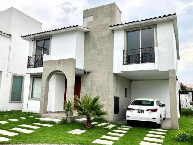 Casa en venta en Condado del Valle, Metepec, Estado de México, sección Bakeira