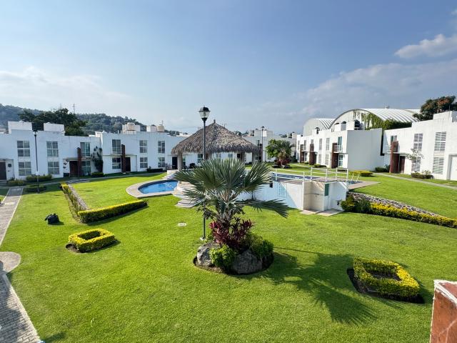 Casa en venta en condominio con recámara en planta baja, San Gaspar, Jiutepec, Morelos. Clave 6418
