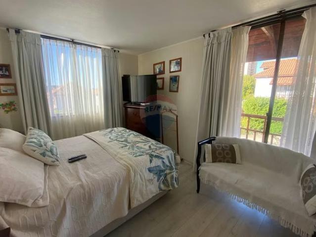 Casa en venta | en condominio, concón | 5 dormitorios por 8000.00 en Concón