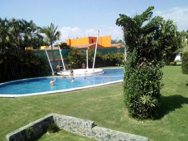 Casa venta Morelos condominio seguridad