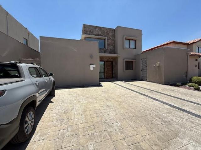 Casa en Venta en Condominio Alcázar / Brisas Norte