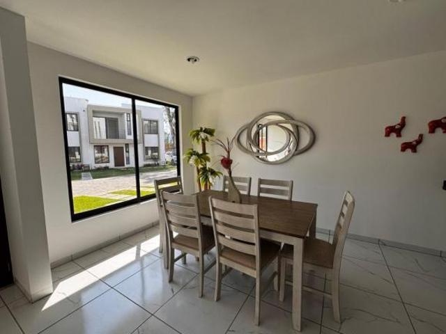 CASA EN VENTA, EN CONDOMINIO DE 15 CASAS EN JIUTEPEC, MOR