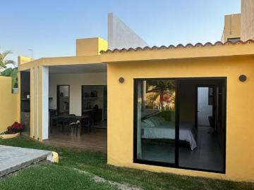Casa en venta en condominio en Fracc. Club Residencial Paraíso, Jiutepec