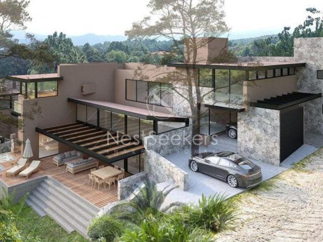 Casa en venta en condominio en Valle de Bravo
