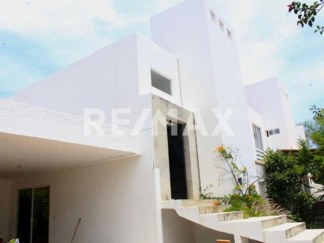 CASA EN VENTA EN CONDOMINIO LOMAS DEL MARQUÉS