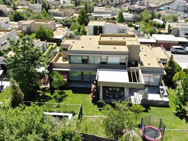 Casa en Venta en Condominio Los Bravos