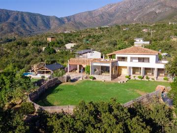 Casa en Venta en condominio la aurora con vista a todo el valle