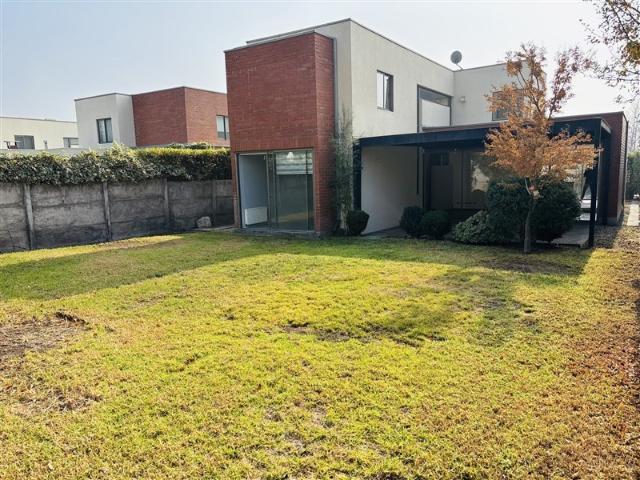 Casa en Venta en Condominio Santa Luz