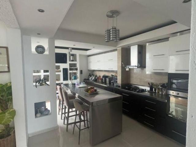 CASA EN VENTA EN CONDOMINIO PRIVADO