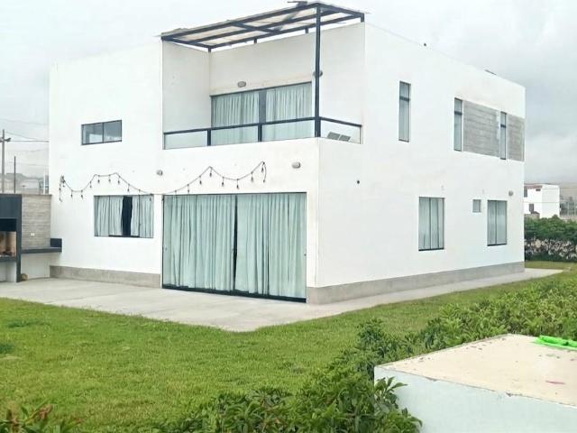 Casa En Venta En Condominio Y Club Privado Solimar Lurín Km 27 Panamericana Sur