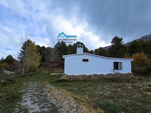 Casa en venta en Confrides. Encantadora Casa de Campo en Plena Naturaleza en Confrides. Casas.