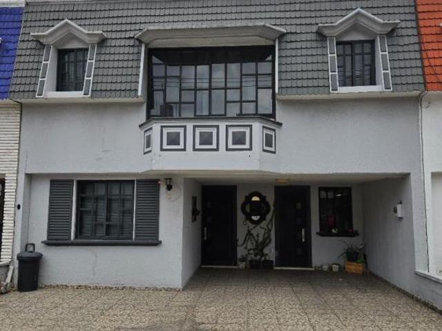 CASA EN VENTA EN CONJUNTO RESIDENCIAL NIZA