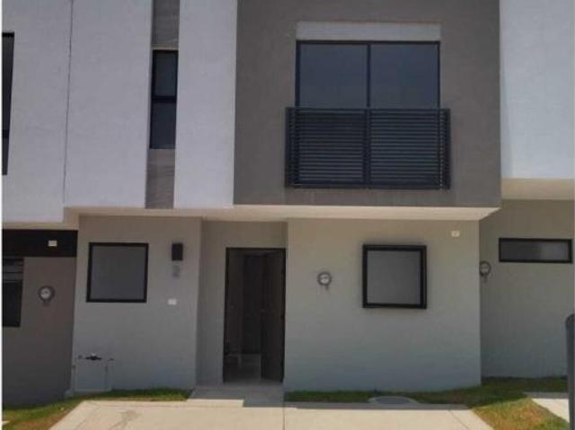 Casa en venta en Conjunto Zapopan, Zapopan, Jalisco