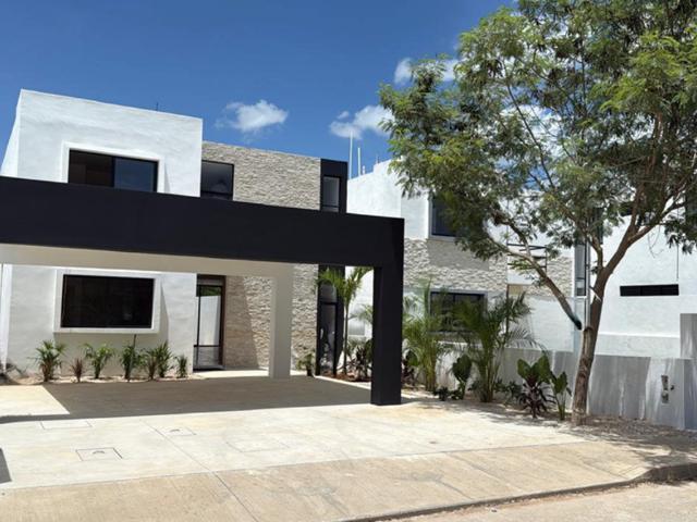 Casa en Venta en Conkal, Yucatán, Casa Tho Manantiales del Mayab