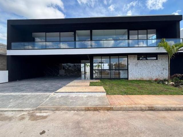 CASA EN VENTA EN CONKAL, PRIVADA VILLAS ADHARA, CASA 4