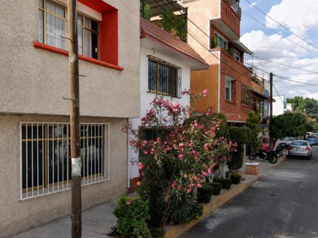 CASA EN VENTA EN CONSTITUCION DE 1917 CDMX