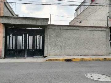 Casa en Venta en COSTITUCIÓN