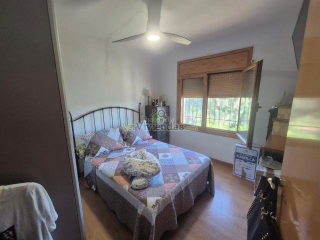 Casa en venta en Corbera de Llobregat. Bonita casa con gran jardín. Casas Corbera de.