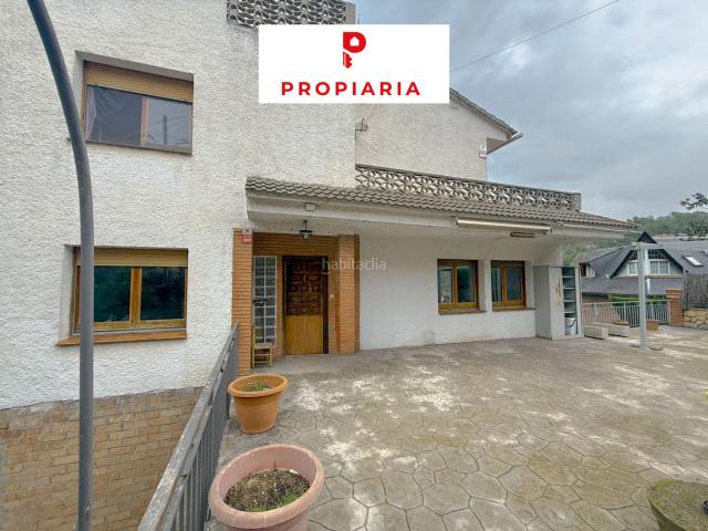 Casa en venta en Corbera de Llobregat. CASA CON MUCHAS POSIBILIDADES Y PARCELA. Casas Corbera de.