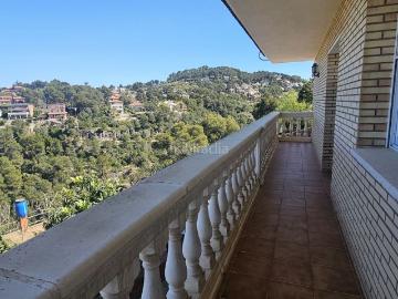 Casa en venta en Corbera de Llobregat. Casa en venta en Corbera De Llobregat, 4 dormitorios. Casas Corbera de.