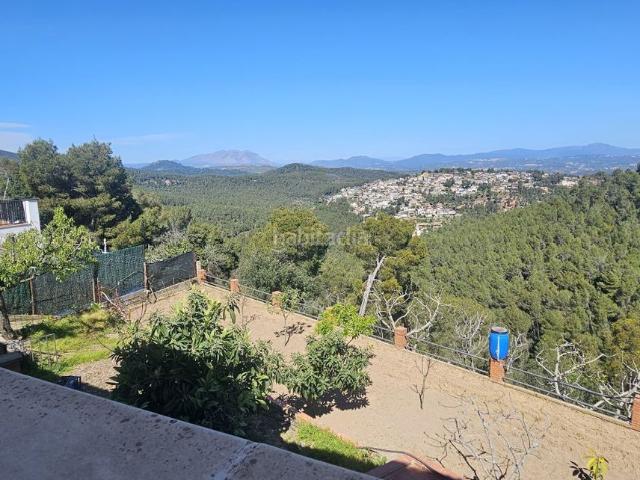 Casa en venta en Corbera de Llobregat. Casa en venta en Corbera De Llobregat, 4 dormitorios. Casas Corbera de.