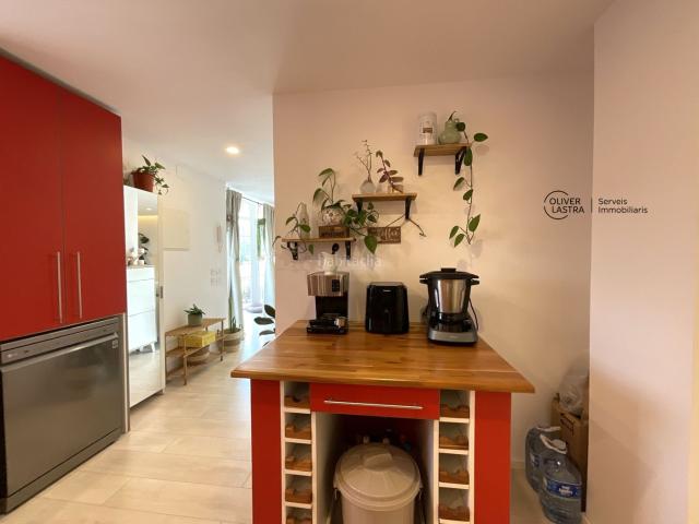 Casa en venta en Corbera de Llobregat. Casa reformada opción 2 familias. Casas Corbera de.