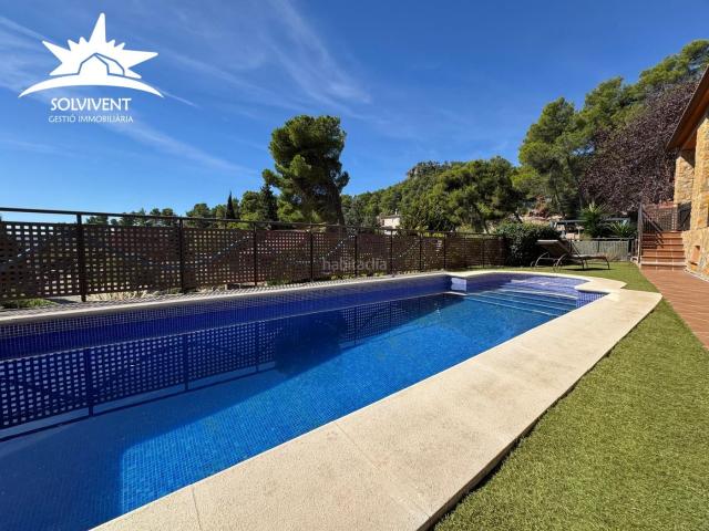 Casa en venta en Corbera de Llobregat. Casas Corbera de.