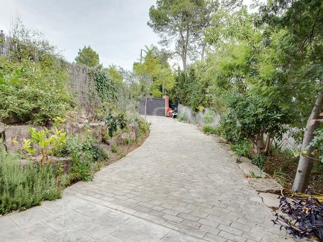 Casa en venta en Corbera de Llobregat. Casas Corbera de.