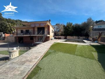 Casa en venta en Corbera de Llobregat. Casas Corbera de.
