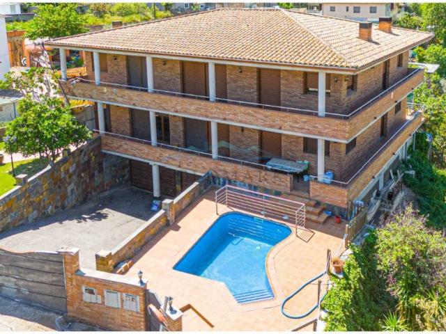 Casa en Venta en Corbera de Llobregat