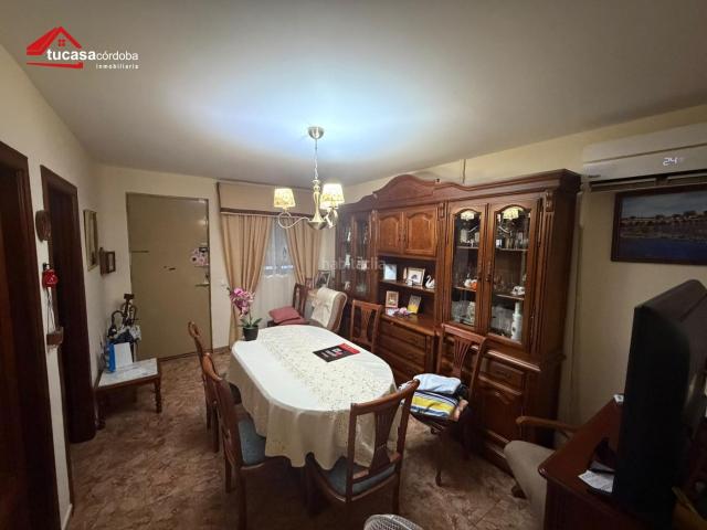 Casa en venta en Córdoba, Campo de la Verdad Miraflores. CASA DE 60 m2 CON TERRAZA EN LA ZONA ALTA DEL CAMPO DE LA VERDAD 3 DORMITORIOS, BAÑO, COCINA EQUIPADA Y SPLIT FRÍOCALOR LISTA PA. Casas.