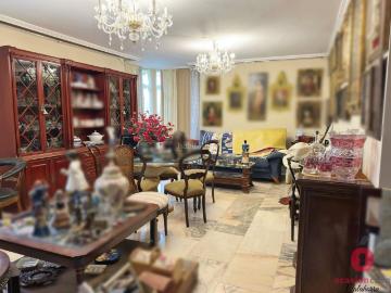 Casa en venta en Córdoba, Campo de la Verdad Miraflores. GRAN CASA HACIENDO ESQUINA CON LOCAL Y GARAJE ZONA BAJA CAMPO DE LA VERDAD ASCENSOR. Casas.