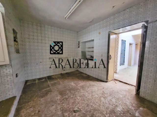 Casa en venta en Córdoba, Casco Histórico Ribera San Basilio. JOYA HISTÓRICA JUNTO A LA RIBERA Un Lienzo en Blanco con Infinitas Posibilidades. Casas.
