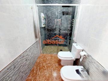 Casa en venta en Córdoba, Alcolea. Excelente chalet CON PISCINA en el mismo ALCOLEA siendo HIPOTECABLE. Casas.