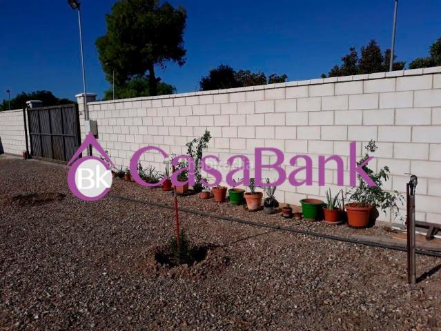 Casa en venta en Córdoba, El Higuerón. Ref. 26699 ZonA JUnto a las pistas del Aeropuerto. Preciosas casa del año 2017, nueva, en parcela de 1500m2, NO HIPOTECABLE, 90M2. Casas.