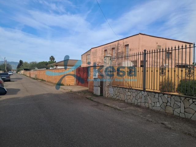 Casa en venta en Córdoba, El Higuerón. VENTA DE CASA EN ZONA EL HIGUERÓN CÓRDOBA. Casas.