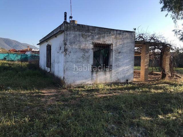 Casa en venta en Córdoba, El Higuerón. ZONA LA GORGOJA Parcela con escrituras del terreno de 3.000m2 con pequeña casita de 35 m2 antigua. Casas.