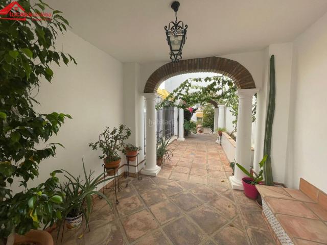 Casa en venta en Córdoba, Sta. Marina San Andrés San Pablo San Lorenzo. Casa de tres plantas en Santa Marina, Córdoba Espacio, Confort y Ubicación Privilegiada. Casas.
