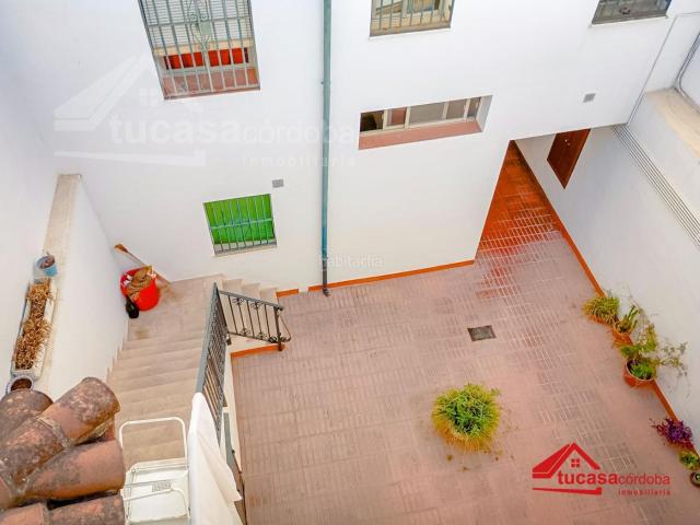 Casa en venta en Córdoba, Sta. Marina San Andrés San Pablo San Lorenzo. Edificio en Venta en el Casco Histórico de Córdoba 8 Apartamentos con Alta Rentabilidad. Casas.