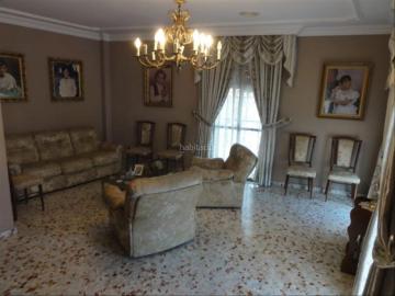 Casa en venta en Córdoba, Sta. Marina San Andrés San Pablo San Lorenzo. Espléndida casa con garaje junto Plaza de la Magdalena. Casas.