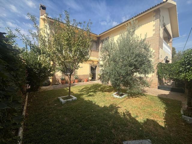 Casa en venta en Córdoba, Villarrubia. Casa en Carretera del Aeropuerto hipotecable!. Casas.