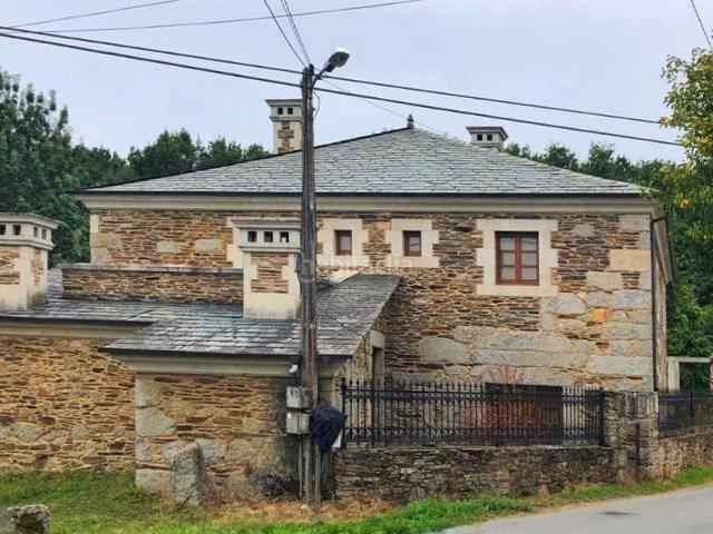 Casa en venta en Corgo O. Se vende casa totalmente reformada en O Corgo. Casas Corgo.