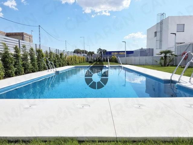 Casa adosada en venta en Coria del Río. Casas adosadas Coria del.